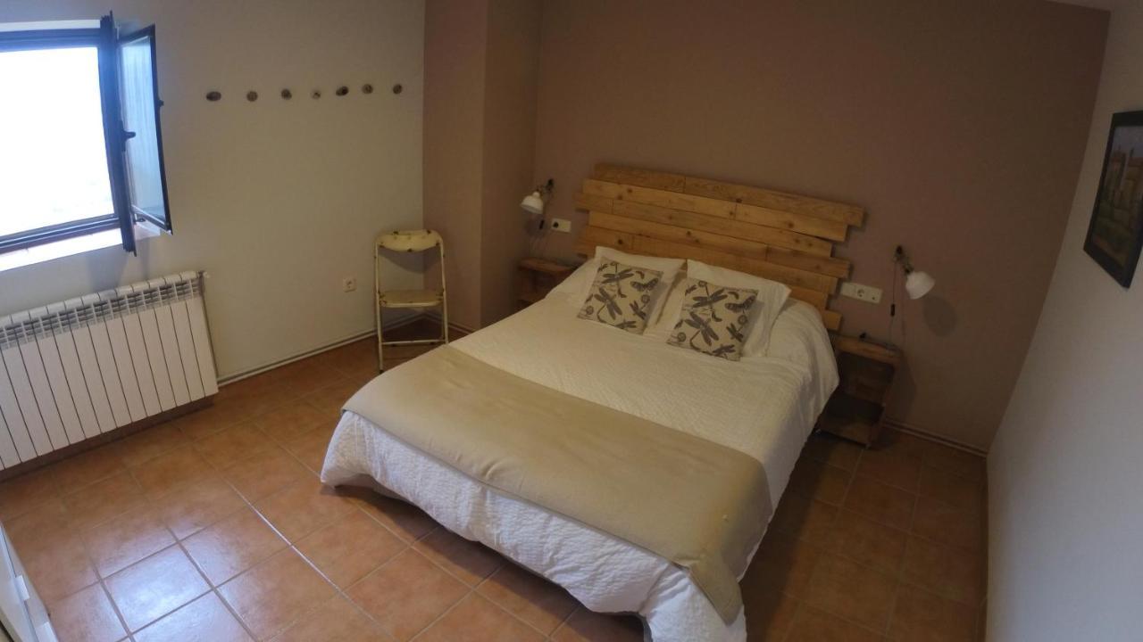 Castell De Ceuro. Hotel Rural Ogern Exteriér fotografie